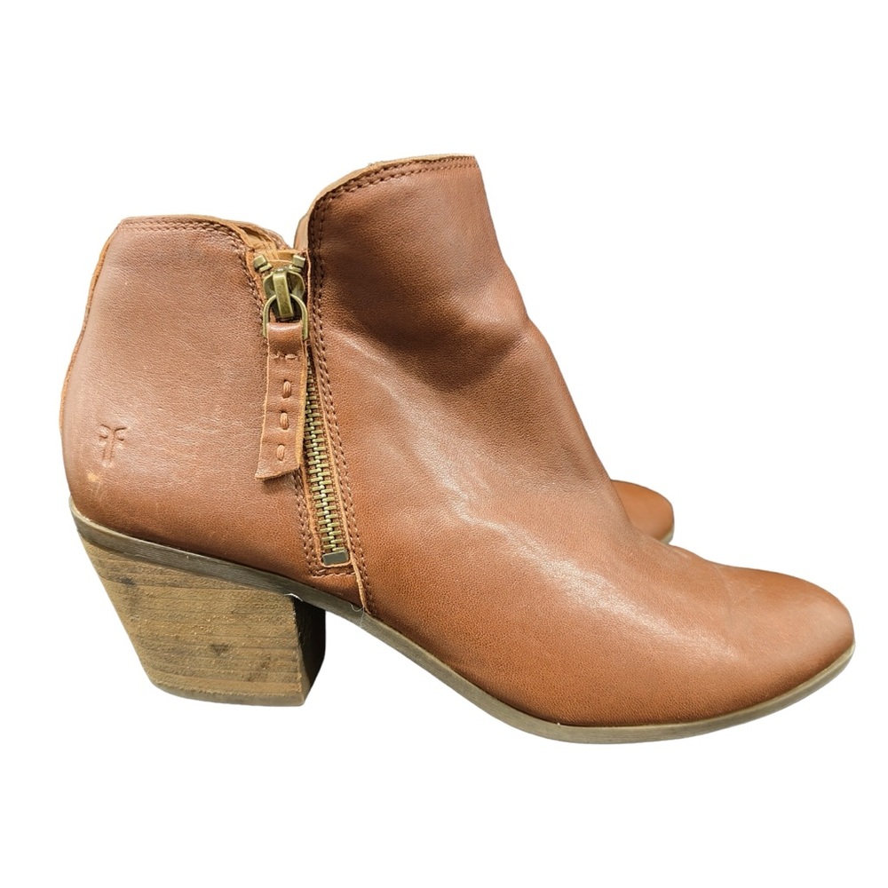 FRYE Judith Cognac Grain Leather Pointed Toe Block Heel Zip Ankle Booties